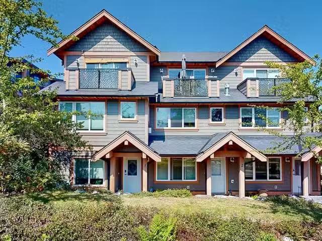 Condo for sale in Gibsons, British Columbia