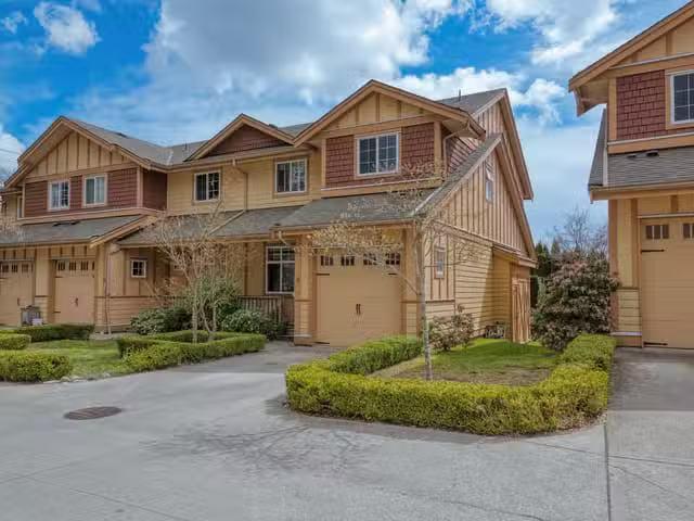 Condo for sale in Gibsons, British Columbia