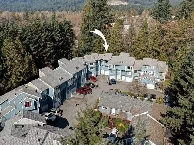 Condo for sale in Gibsons, British Columbia