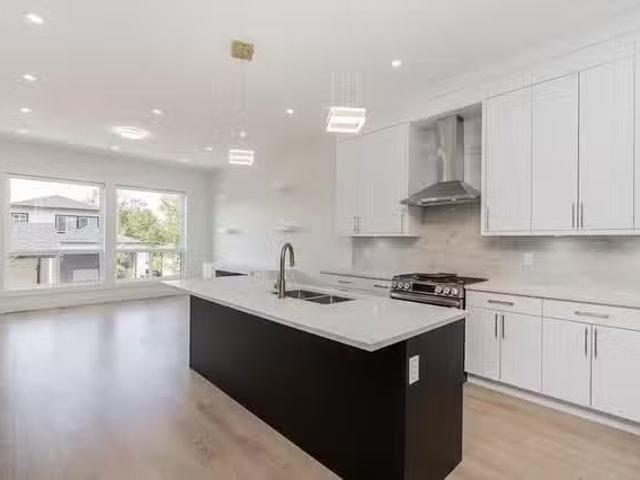 Condo for sale in Langley, British Columbia
