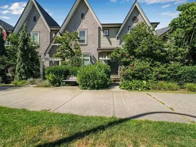 Condo for sale in Langley, British Columbia