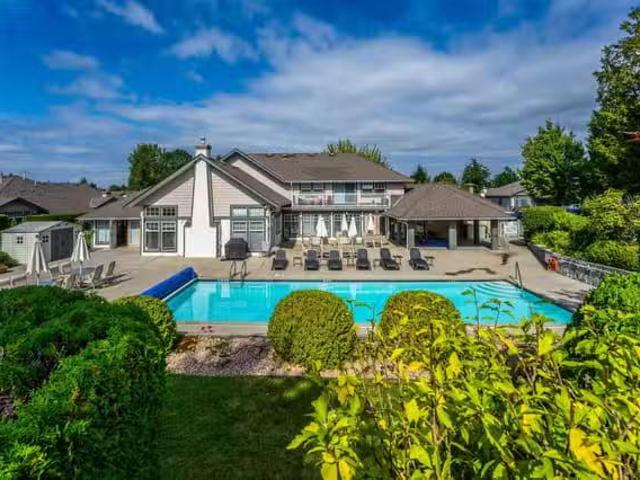 Condo for sale in Langley, British Columbia