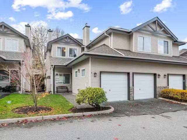 Condo for sale in Langley, British Columbia