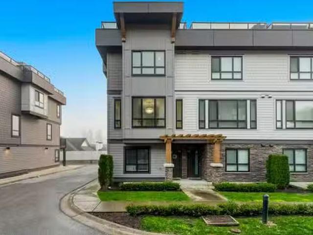Condo for sale in Langley, British Columbia