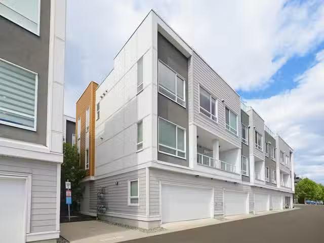 Condo for sale in Langley, British Columbia