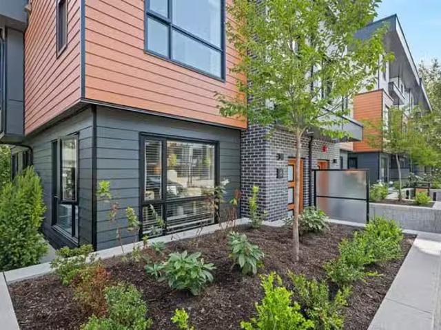 Condo for sale in Langley, British Columbia