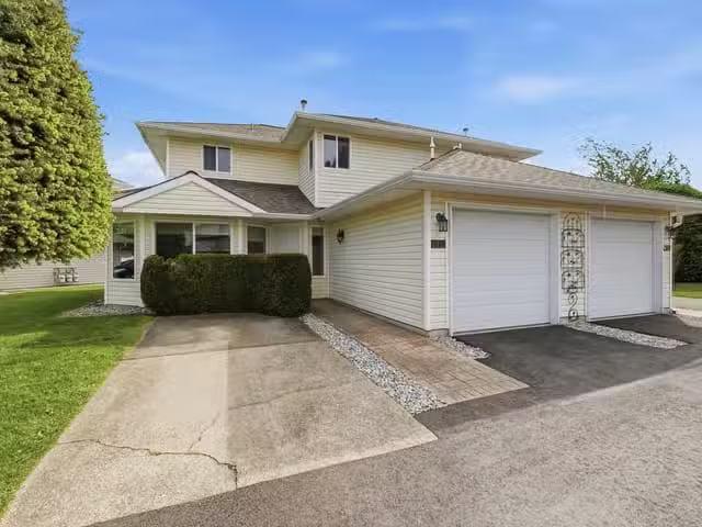 Condo for sale in Langley, British Columbia
