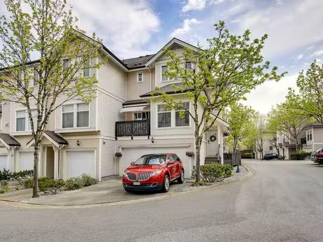 Condo for sale in Langley, British Columbia