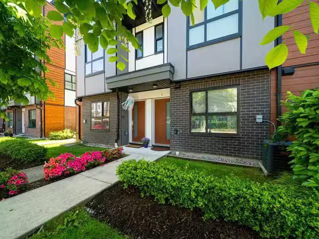 Condo for sale in Langley, British Columbia