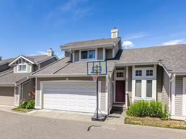 Condo for sale in Langley, British Columbia