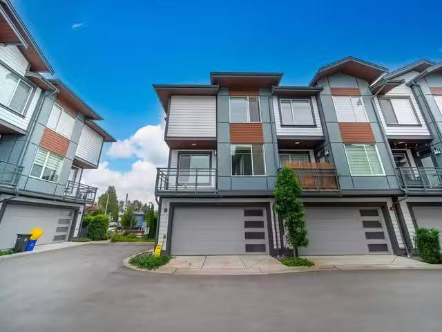 Condo for sale in Langley, British Columbia