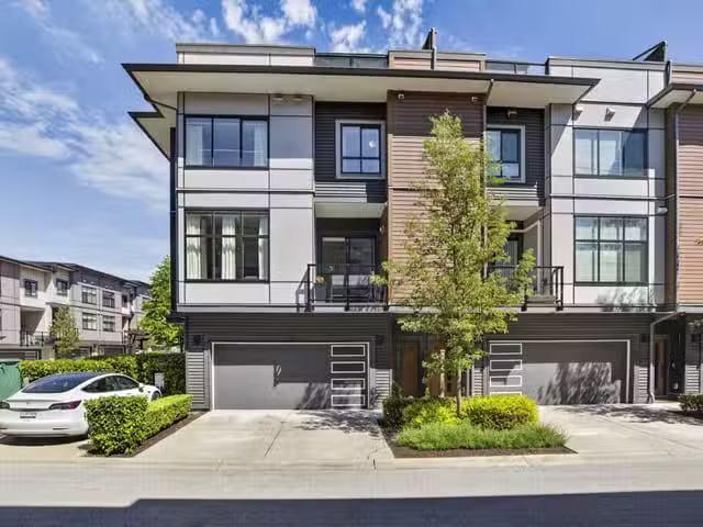 Condo for sale in Langley, British Columbia