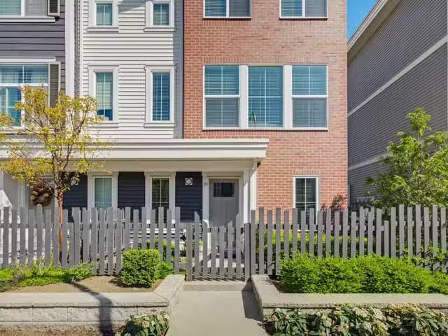Condo for sale in Langley, British Columbia