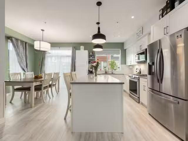 Condo for sale in Langley, British Columbia