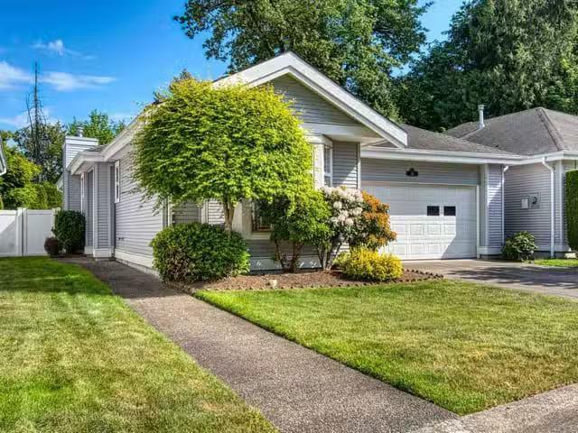 Condo for sale in Langley, British Columbia