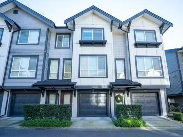 Condo for sale in Langley, British Columbia