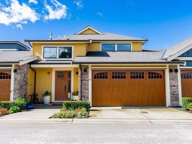 Condo for sale in Langley, British Columbia