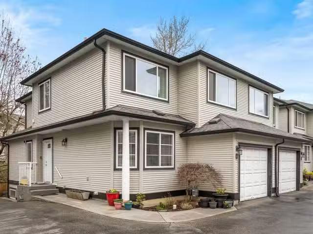 Condo for sale in Langley, British Columbia