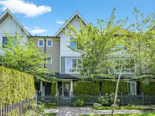 Condo for sale in Langley, British Columbia