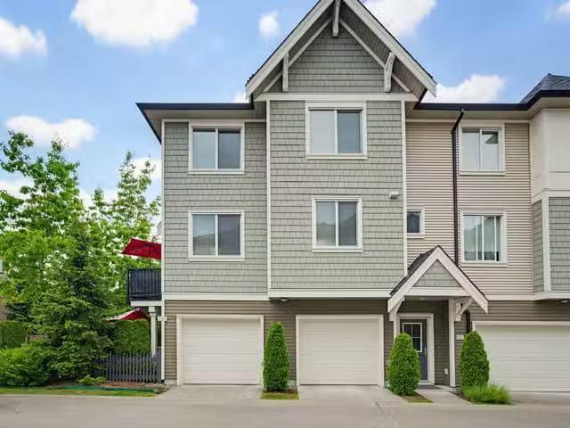 Condo for sale in Langley, British Columbia