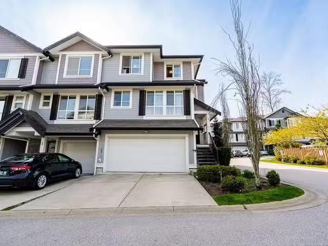 Condo for sale in Langley, British Columbia