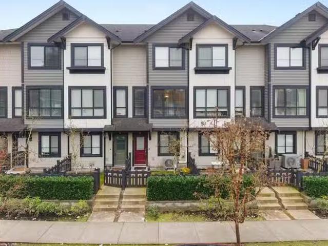 Condo for sale in Langley, British Columbia