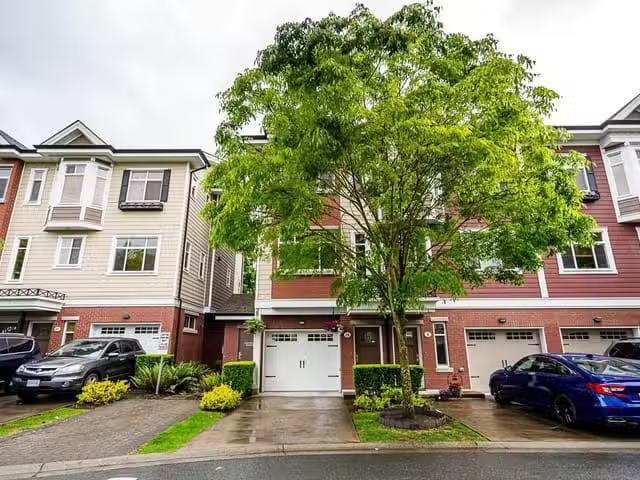 Condo for sale in Langley, British Columbia