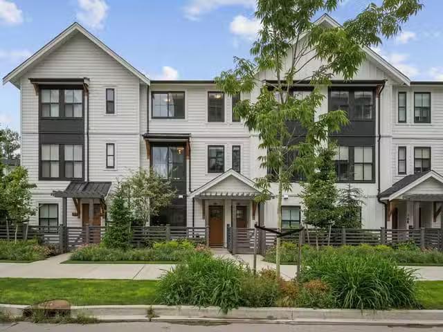 Condo for sale in Langley, British Columbia