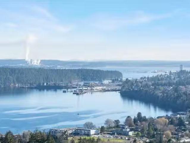 Condo for sale in Nanaimo, British Columbia
