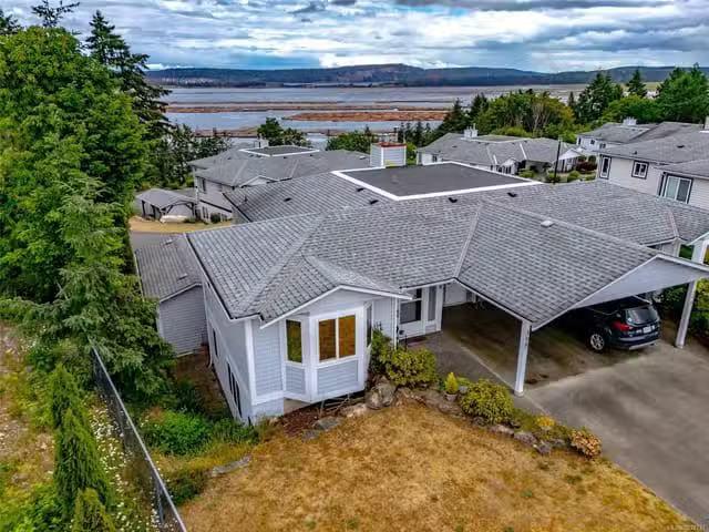 Condo for sale in Nanaimo, British Columbia