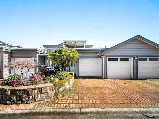 Condo for sale in New Westminster, British Columbia