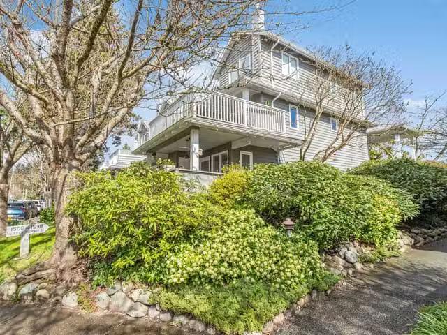 Condo for sale in North Vancouver, British Columbia