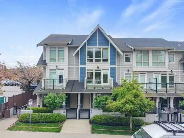 Condo for sale in North Vancouver, British Columbia