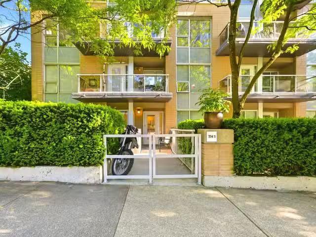 Condo for sale in North Vancouver, British Columbia