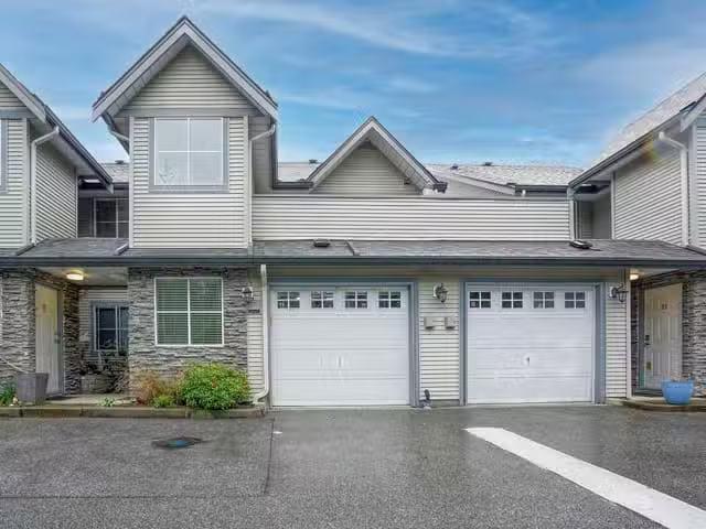 Condo for sale in Pitt Meadows, British Columbia