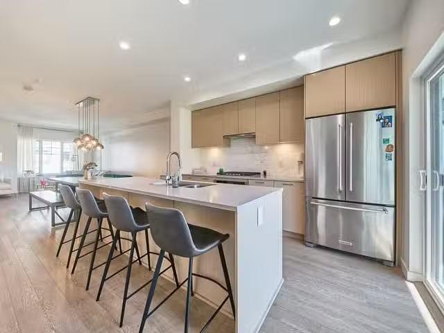 Condo for sale in Pitt Meadows, British Columbia