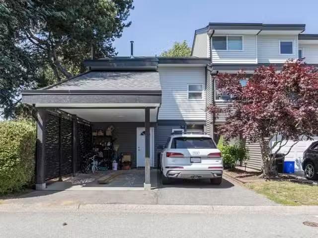 Condo for sale in Pitt Meadows, British Columbia