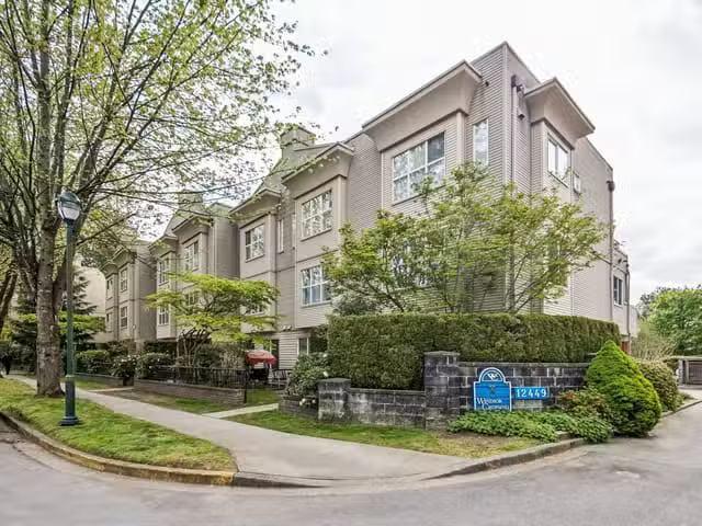 Condo for sale in Pitt Meadows, British Columbia