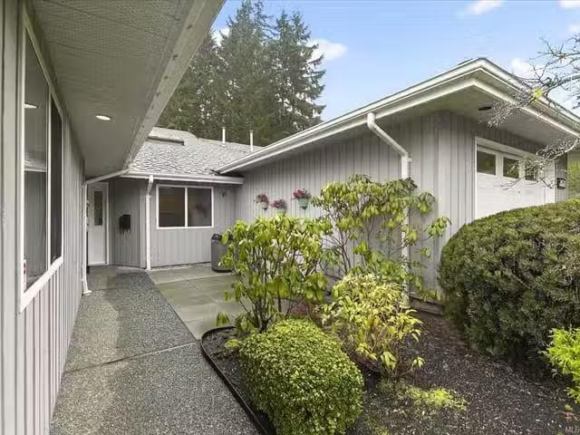 Condo for sale in Clayoquot, British Columbia