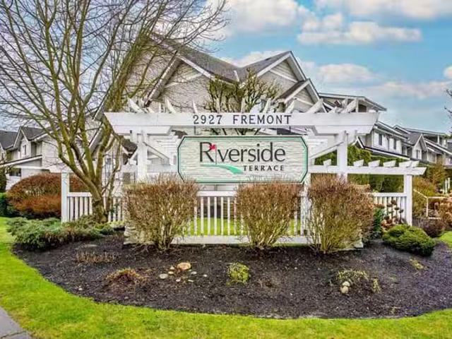 Condo for sale in Port Coquitlam, British Columbia