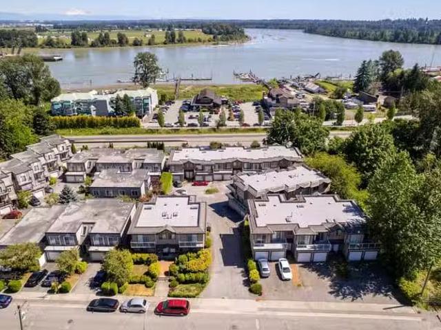 Condo for sale in Port Coquitlam, British Columbia