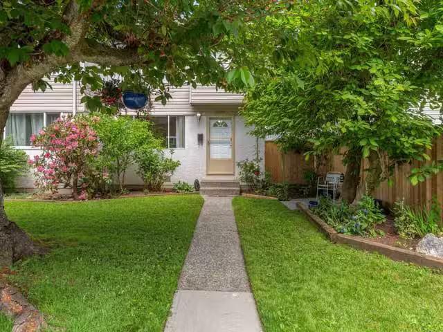 Condo for sale in Port Coquitlam, British Columbia