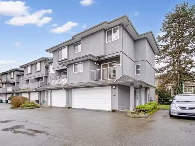 Condo for sale in Port Coquitlam, British Columbia