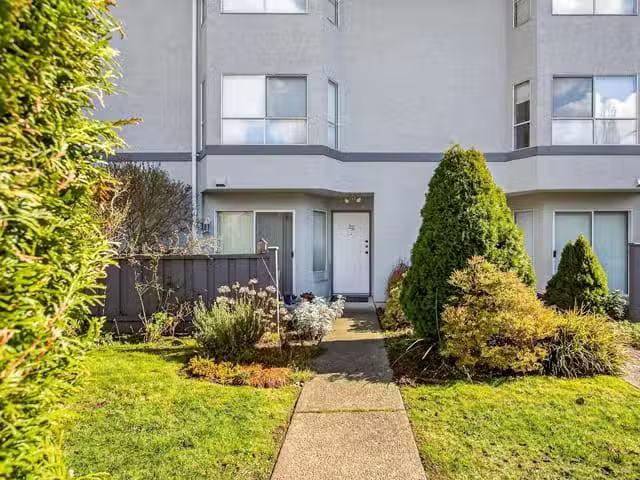 Condo for sale in Port Coquitlam, British Columbia