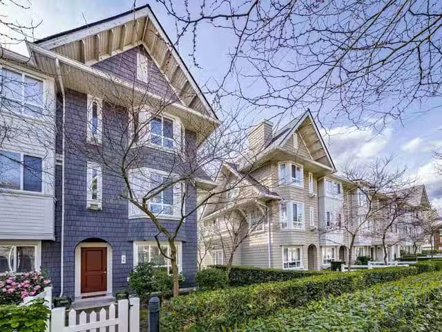 Condo for sale in Port Coquitlam, British Columbia