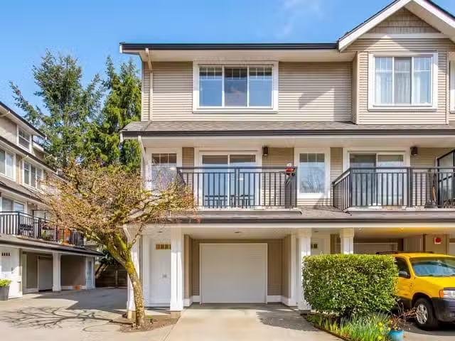 Condo for sale in Port Coquitlam, British Columbia