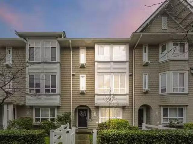 Condo for sale in Port Coquitlam, British Columbia