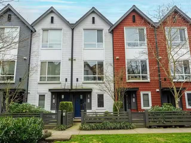 Condo for sale in Port Coquitlam, British Columbia