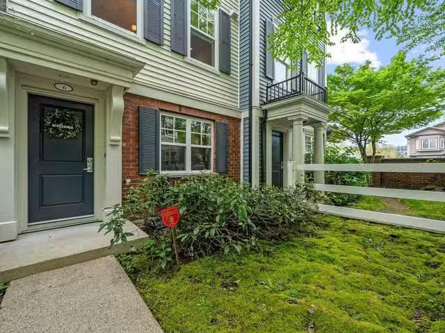 Condo for sale in Port Coquitlam, British Columbia