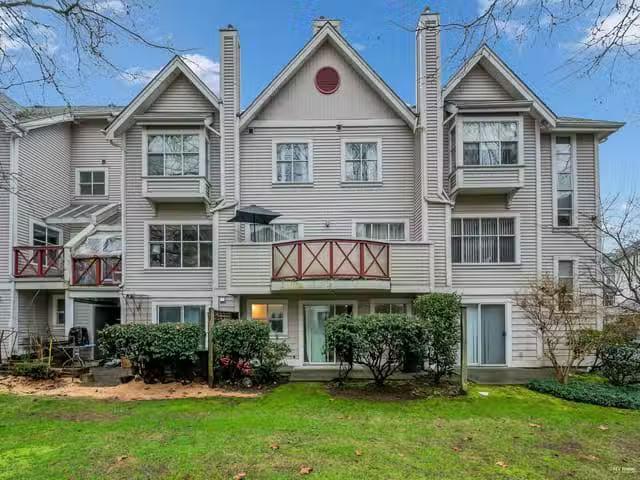 Condo for sale in Port Coquitlam, British Columbia